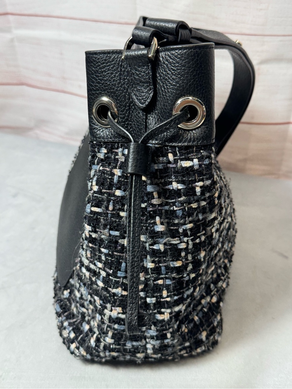 Kate Spade New York Marti Tweed Bucket Shoulder Bag Designer Classic - Picture 3 of 16